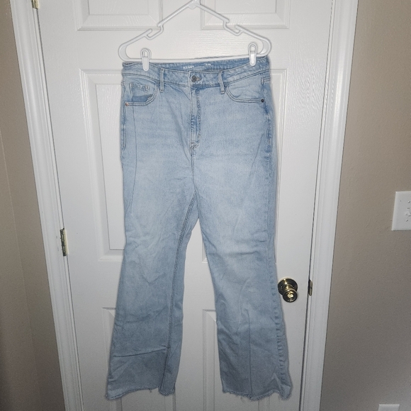 Old Navy Light Blue Flare Jeans - Picture 1 of 4
